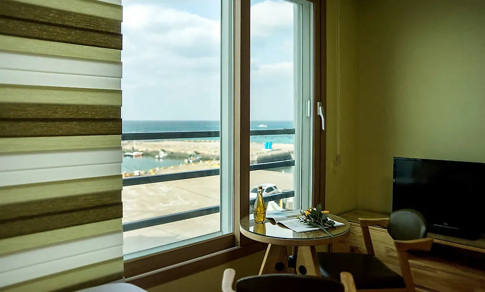 **  מלון ג'גו Sleep In The Sea קוריאה הדרומית